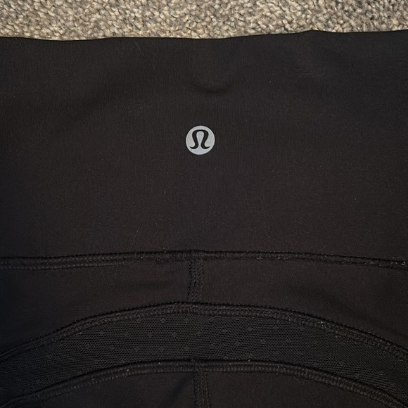 LULULEMON Revitalize Crop (21") *Black* - Picture 10 of 12